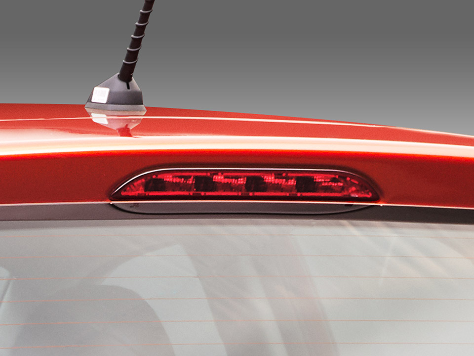 Spoiler Integrated High-Mount Stop Lamp